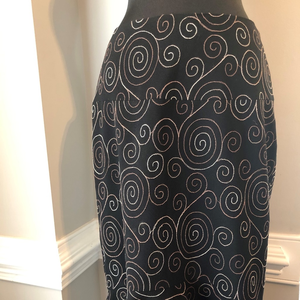 Spiral Embroidered Ruffle Skirt